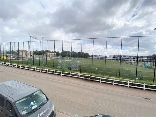 Erg centrale en goed gelegen Bel-Etage met garage en open zicht in Knokke centrum. - Foto 1