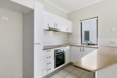 14a/35 Seaside Boulevard, - Photo 3