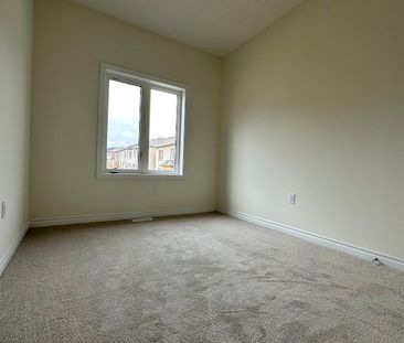 For Lease - 1242 Rexton Drive, Oshawa, Ontario - Photo 4