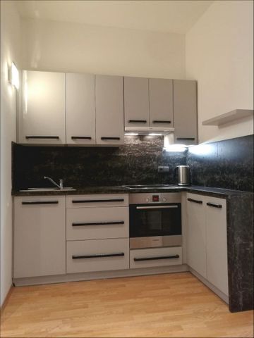 Pronájem bytu 1+1 • 49 m² bez realitkyKamenická, Praha - Holešovice - Photo 4