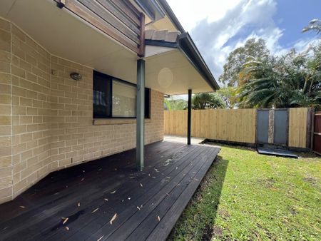 Spacious Three Bedroom Home in Central Ballina - Photo 4