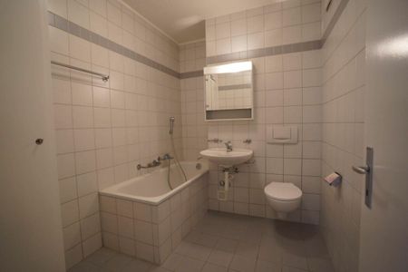 2.5 Zimmer, 1. Stock - Photo 3
