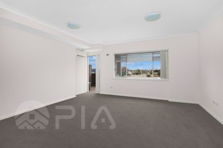 503/344 Great Western Highway Wentworthville - Photo 2