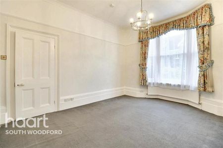 5 bedroom semi-detached house to rent - Photo 4