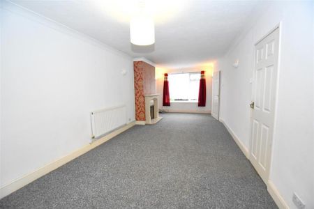 4 bedroom chalet to rent - Photo 3