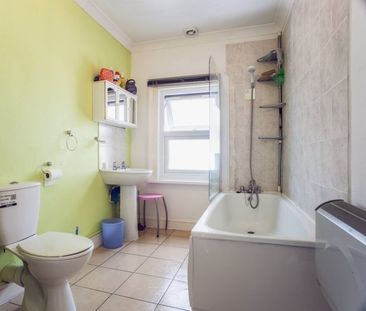 Room in a Shared Flat, Romford Road, E7 - Photo 4