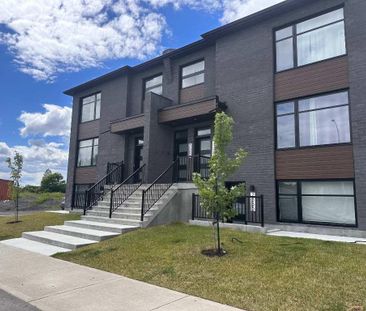 🔥 Grand 4 ½ À LOUER – 1150 pi² | Stationnement inclus | Laval - Photo 4
