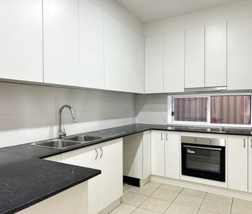 Four Bedroom Updated Family Home - Photo 4