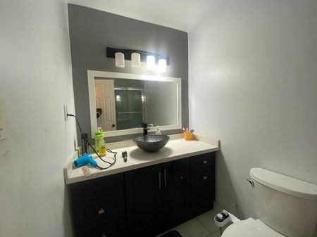 For Lease - 30 Greenwood Crescent, Brampton, Ontario - Photo 5