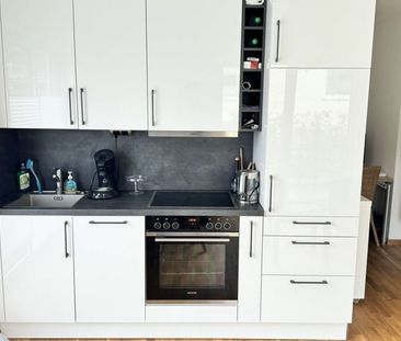 SEEBAUER | sehr hochwertige 2 Zimmer mit EBK im 1. OG - Photo 3