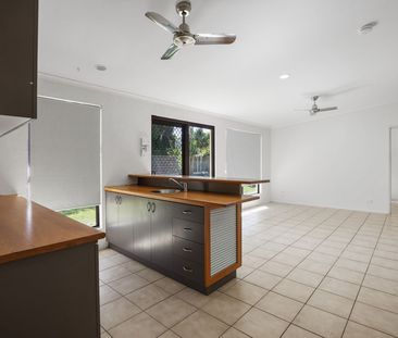 Just moments from the beach. - Photo 3