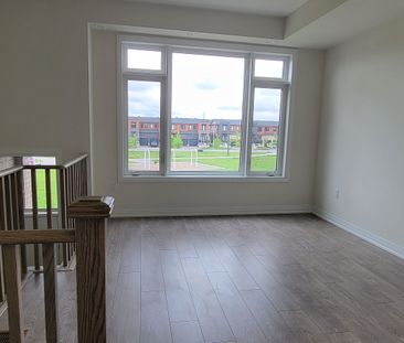 For Lease - 31 Cherry Hill, Barrie, Ontario - Photo 1