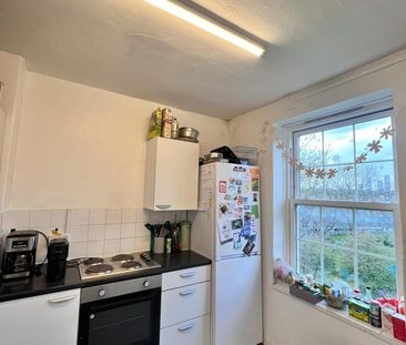 Room in a Shared Flat, Loughborough Road, SW9 - Photo 2