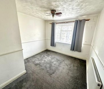 3 bedroom flat to rent - Photo 5