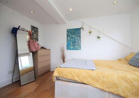 Hartham Road, Islington, N7 - Photo 3