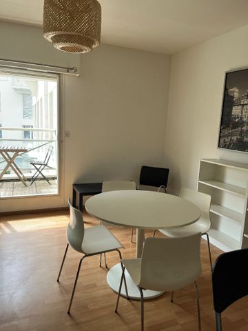 Location Appartement 2 pièces 56m² LILLE 59000 - Photo 3