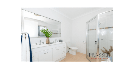 Family Home with a Sparkling Pool in Bushland Beach! - Photo 5