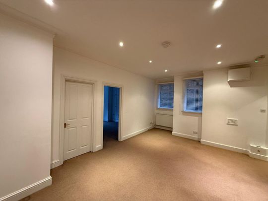 2 Bed Flat, Barry Road, SE22 - Photo 1