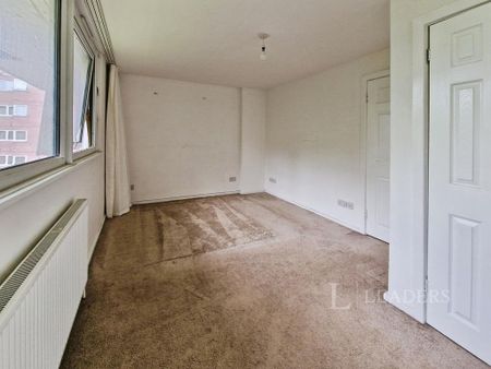 3 bedroom apartment to rent - Photo 3