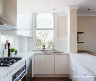 Historic hotel conversion New York loft vibe - Photo 6