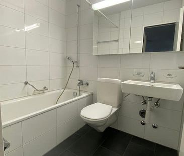 Charmante 3-Zimmerwohnung mit sonnigem Balkon in Ittigen - Photo 1
