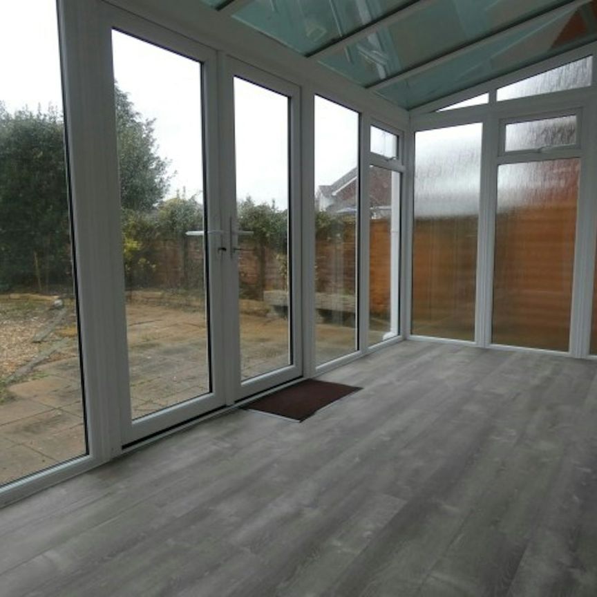 Detached house to rent on - Photo 1
