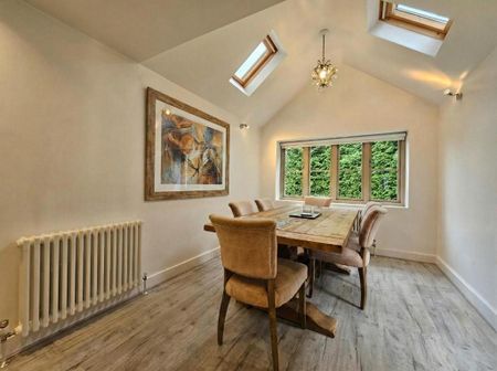 3 bedroom detached house to rent - Photo 3