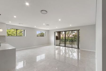 Beautifully Appointed Brand New Family Home - Photo 2