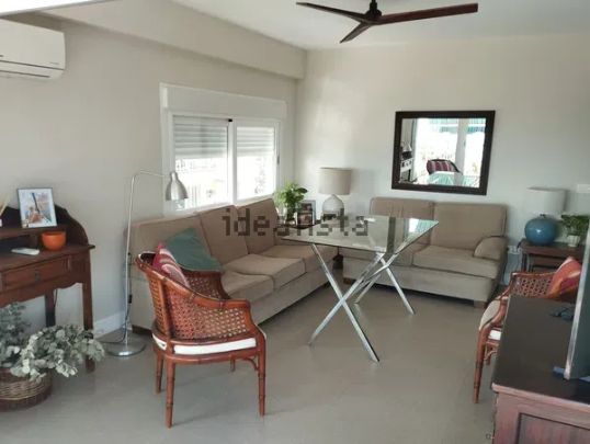 Alquiler de piso en Avenida de Colon - Foto 1