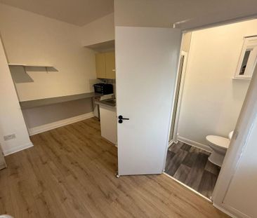 Studio to rent - Photo 5