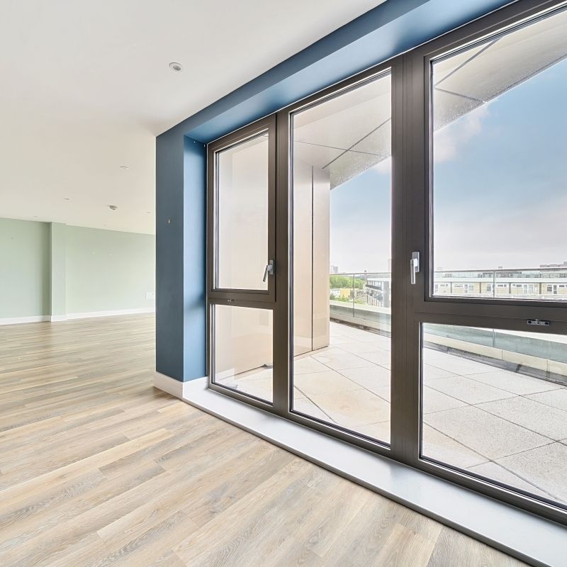 2 bedroom penthouse to rent - Photo 1