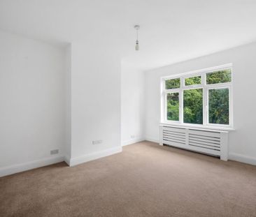 4 bedroom semi-detached house to rent - Photo 5