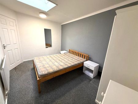 2 bedroom detached bungalow to rent - Photo 4