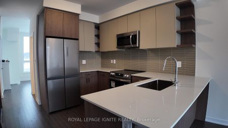 For Lease - 56 Green Gardens Boulevard, Toronto, Ontario - Photo 2