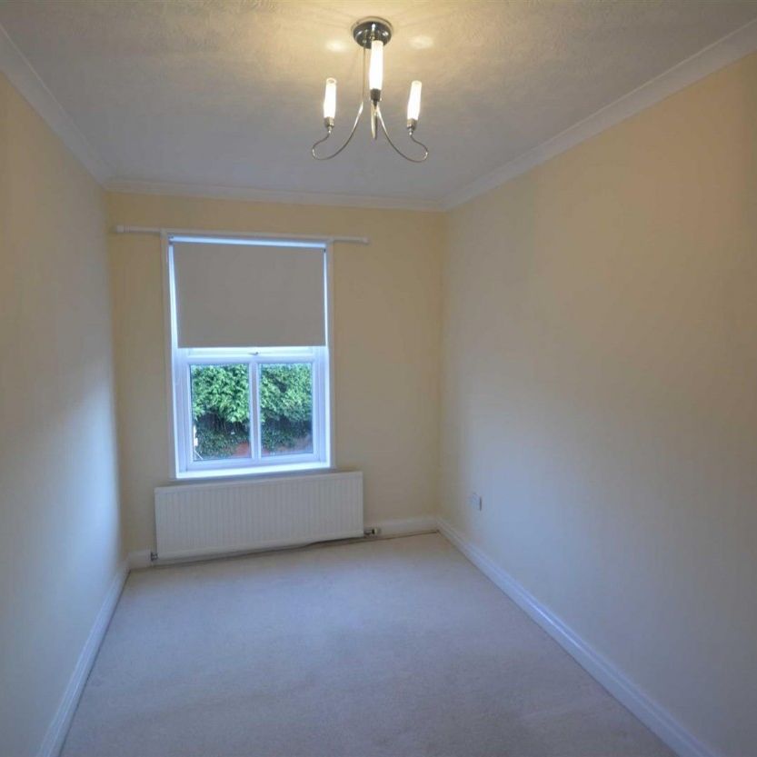 2 bed House - End Terrace for Rent - Photo 1