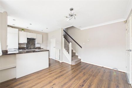 1 bedroom semi-detached house to rent - Photo 2