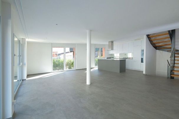 The probably largest 4.5-maisonette apartment in the city of Bern - Photo 1