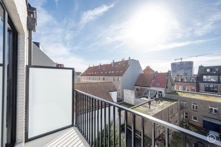 NIEUW - Magnifiek nieuwbouwappartement met twee slaapkamers, op wandelafstand van het strand te Heist. Het appartement is gelegen op de derde verdieping. - Photo 3