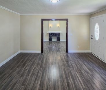 For Lease - 1083 Campbell Avenue, Windsor, Ontario - Photo 4