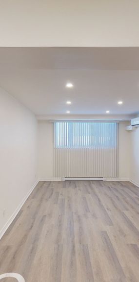 Bright And Spacious 2-bedroom Apartment - Photo 1