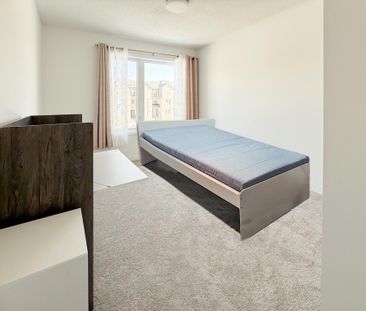 For Lease - 3272 Sixth Line Unit# Bedroom B, Oakville, Ontario - Photo 3