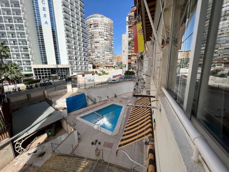 Apartamento en Benidorm, alquiler - Photo 2