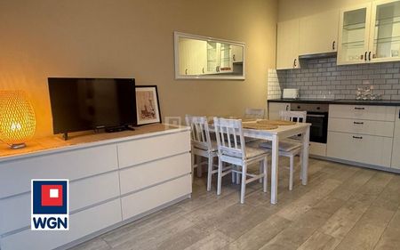 Mieszkanie na wynajem Warszawa - 2 pokoje przy metrze, balkon, garaż - Photo 2