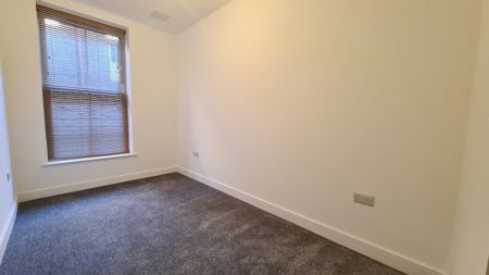 Dolphin Terrace, Westons Lane, Poole - Photo 2