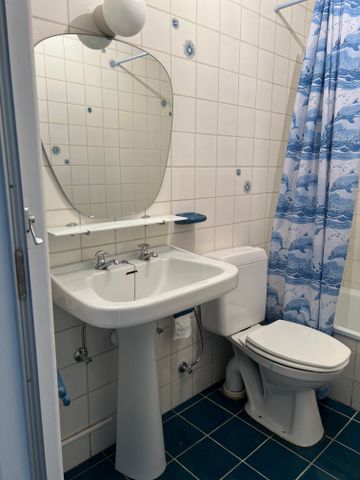 Zwartberg, Minderbroedersstraat 21 bus 3 – Appartement met 1 slaapkamer en bureau- of hobbyruimte - Photo 2