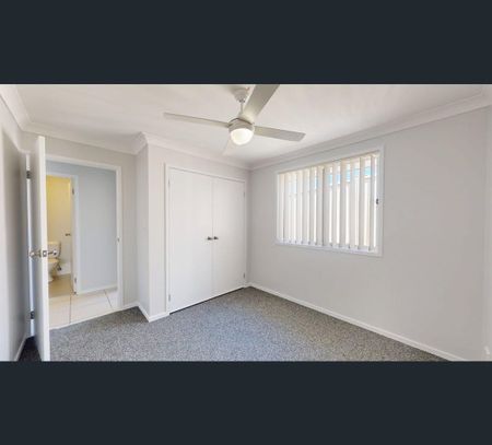 8 Opal Close, Rutherford, NSW 2320 - Photo 2