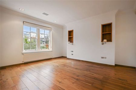 A magnificent six double bedroom period residence, situated on one of St John's Woods most exclusive roads - Photo 4