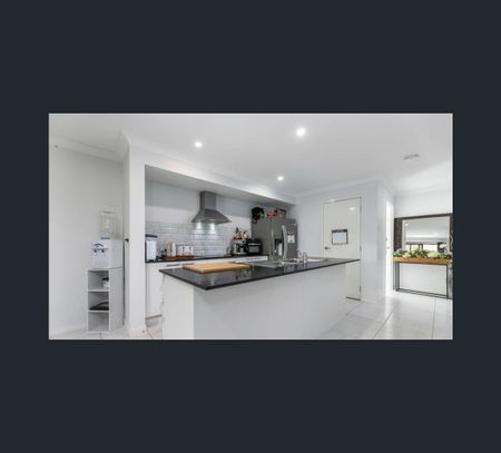 6 Rosewood St, Caboolture South, Qld 4510 - Photo 2