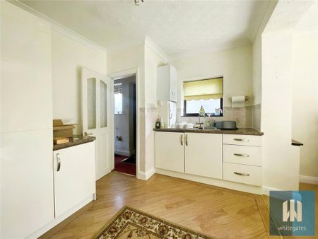 2 bedroom semi-detached house to rent - Photo 5