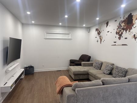 For Lease - 711 Cope Drive, Stittsville - Munster - Richmond, Ontario - Photo 4